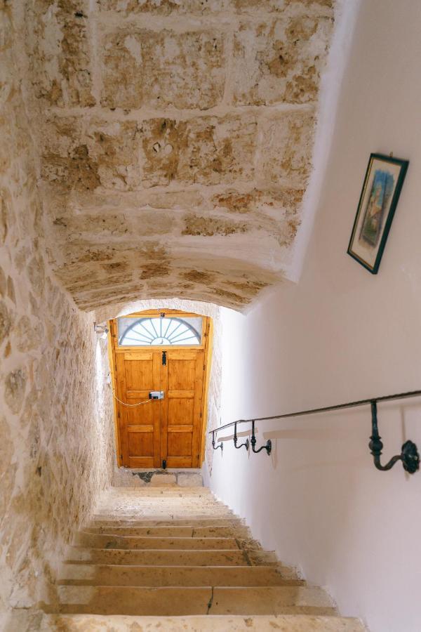 Corte Pietrantica - Charming Rooms & Suites Джовинацо Екстериор снимка